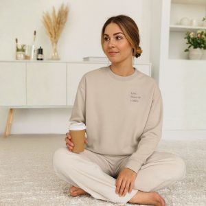 oversized sweatshirt love, peace & coffee